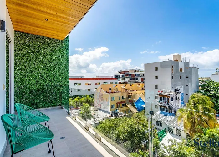 Сasa de vacaciones With Roof Pool Half Block To 5th Ave
