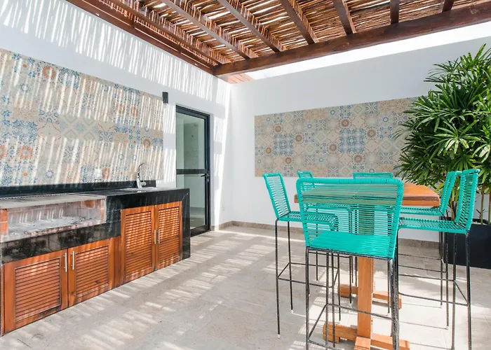 With Roof Pool Half Block To 5th Ave Playa del Carmen