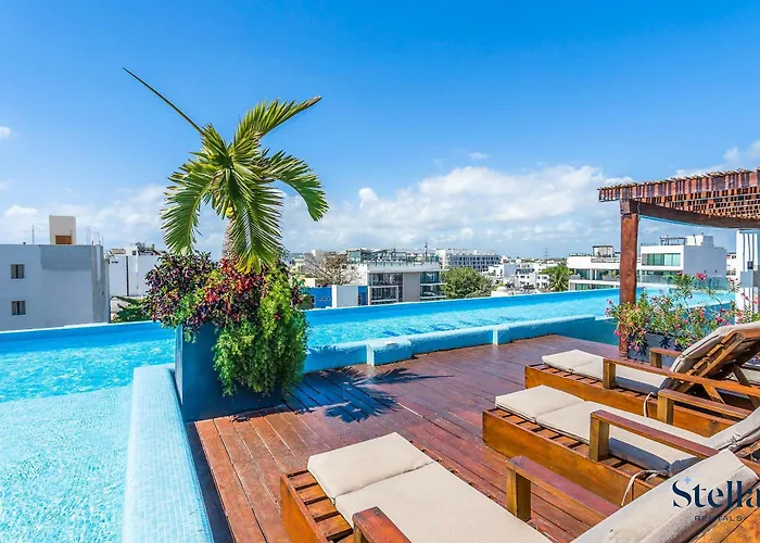 With Roof Pool Half Block To 5th Ave Сasa de vacaciones