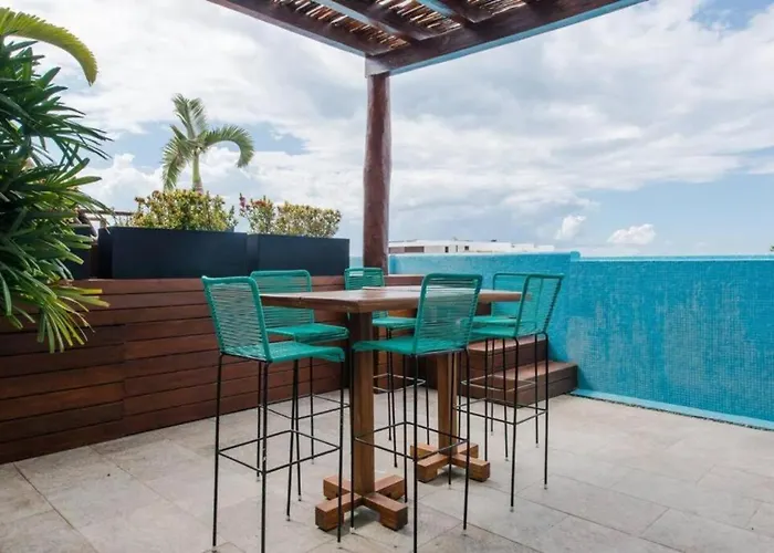 With Roof Pool Half Block To 5th Ave Сasa de vacaciones Playa del Carmen