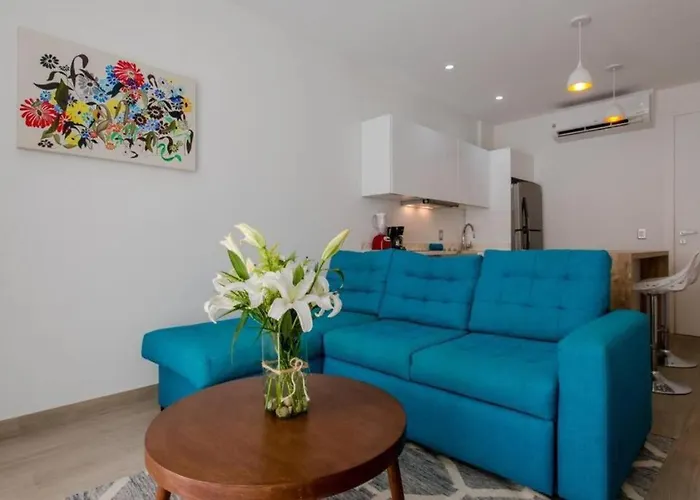 Сasa de vacaciones With Roof Pool Half Block To 5th Ave Playa del Carmen