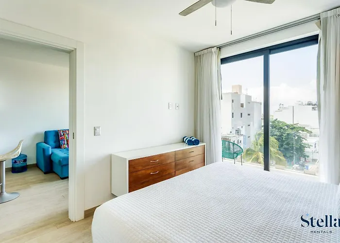 Сasa de vacaciones With Roof Pool Half Block To 5th Ave Playa del Carmen